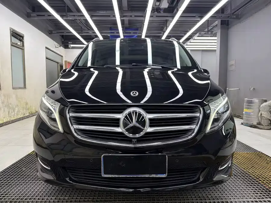 Mercedes Benz Class V