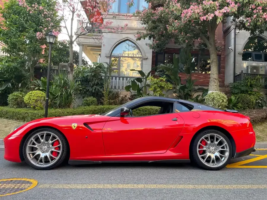 Ferrari 599