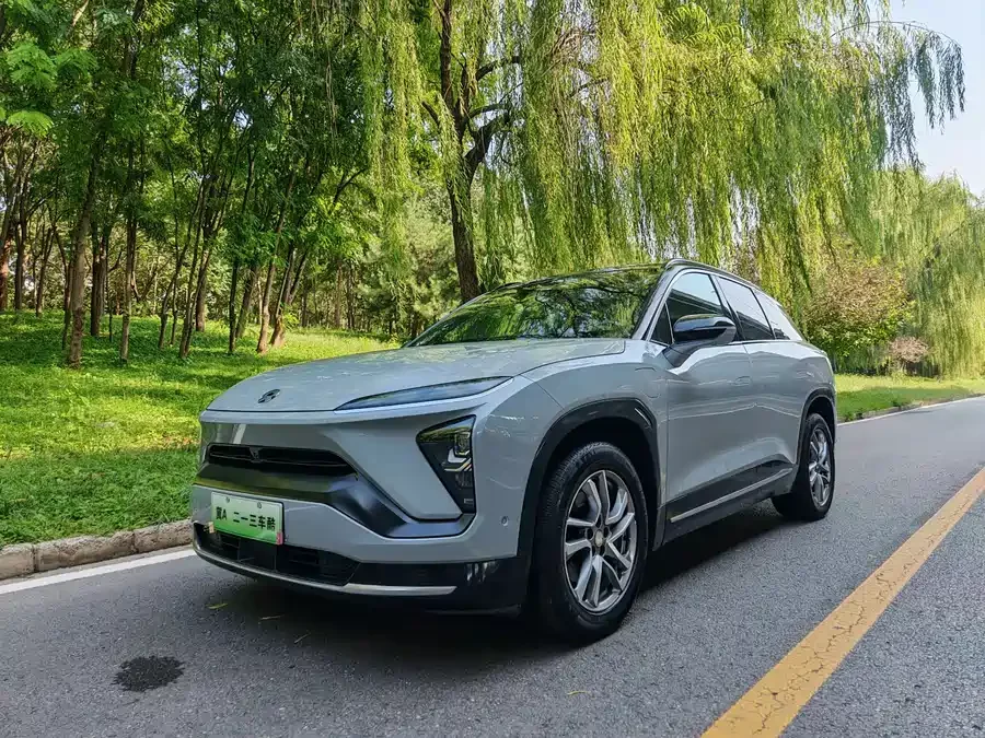 NIO ES6
