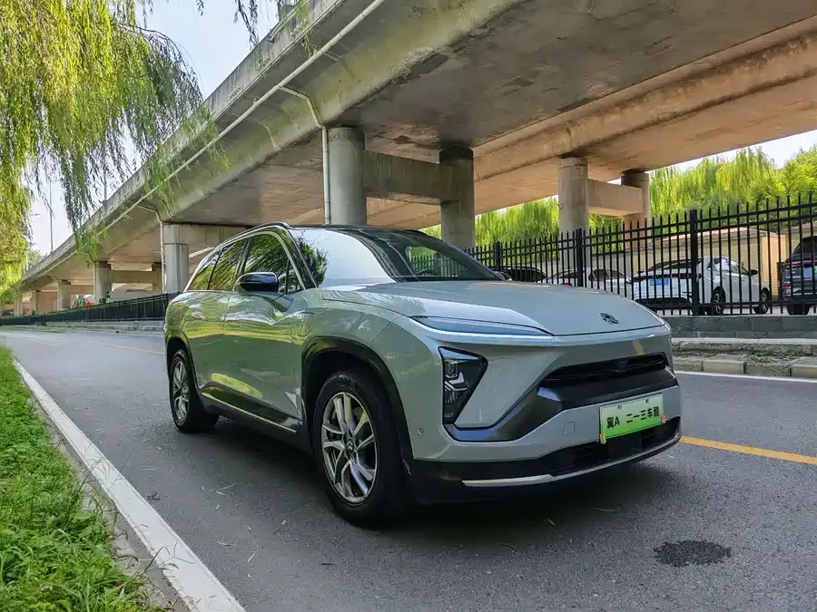 NIO ES6