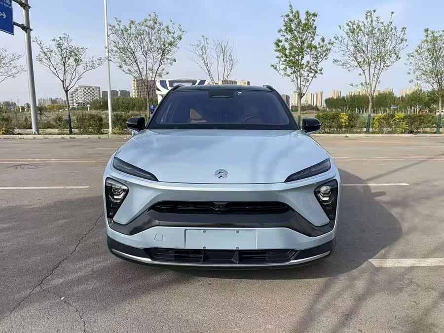 NIO ES6