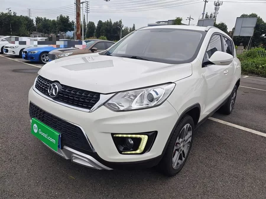 BAIC Saab X35