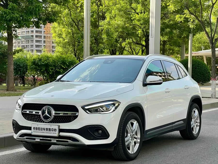 Mercedes Benz GLA