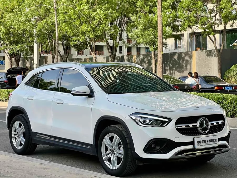 Mercedes Benz GLA