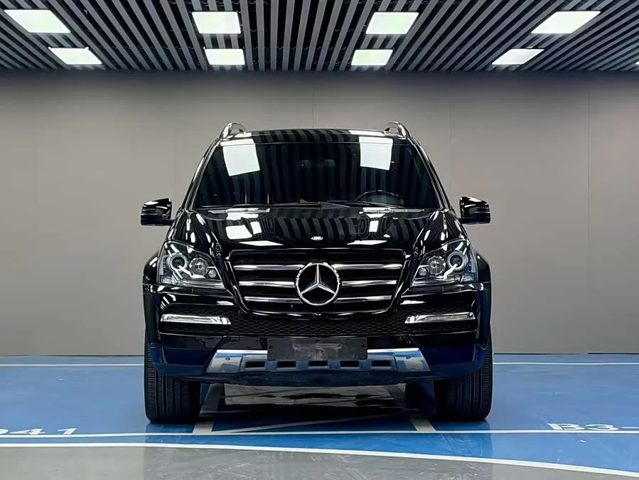 Mercedes Benz GL-Class