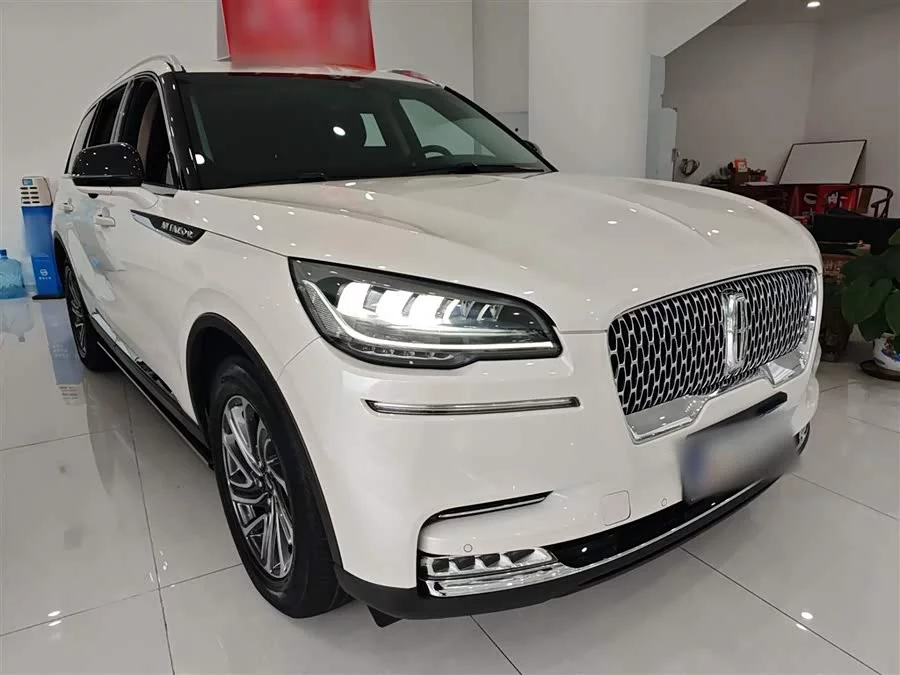 Lincoln Aviator