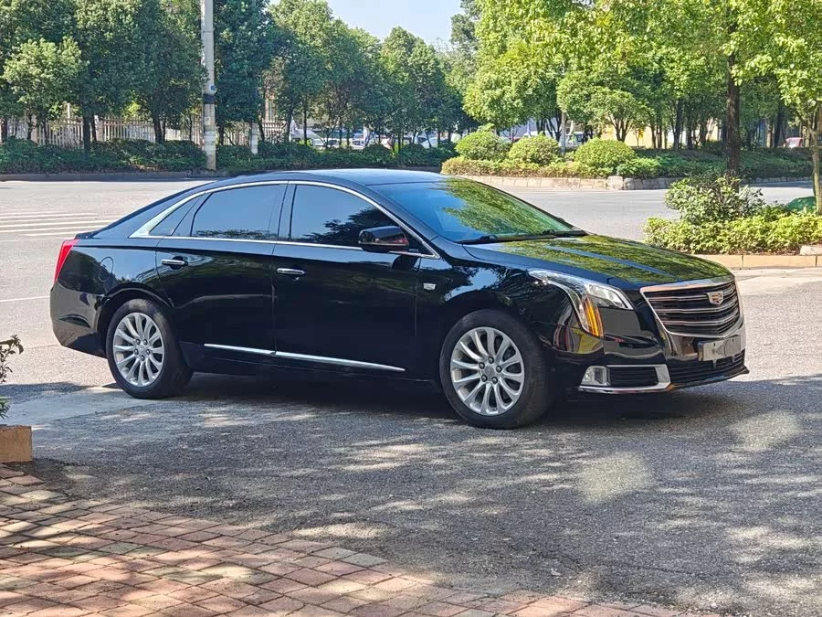 Cadillac XTS