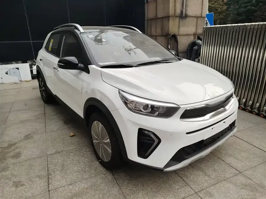 Kia Yipao