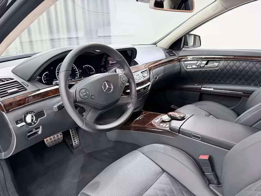 Mercedes Benz S-Class AMG