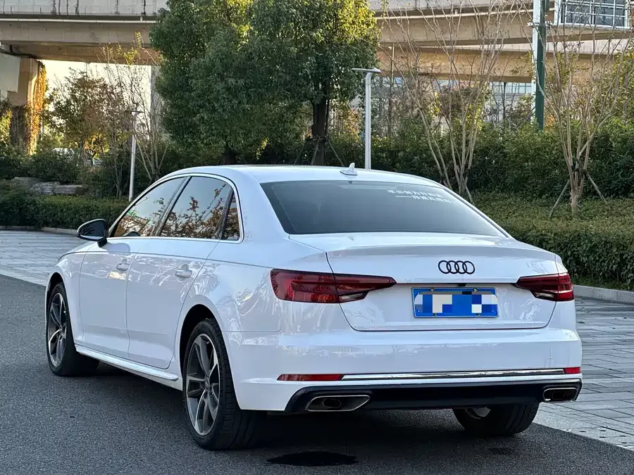 Audi A4L