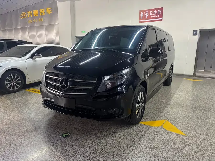 Mercedes Benz Vito