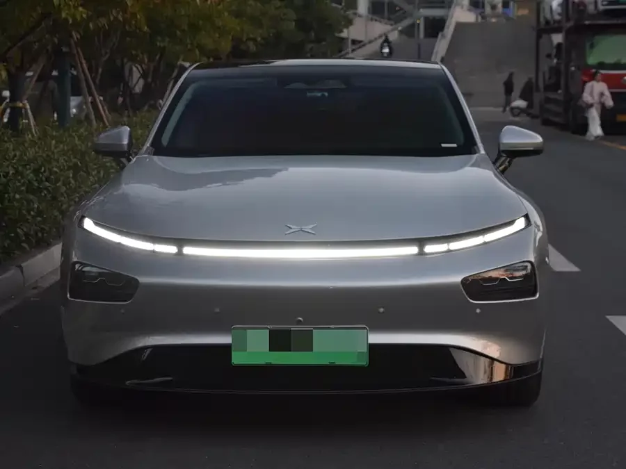 Xpeng P7
