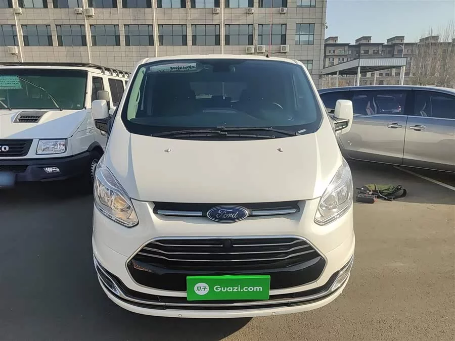 Ford Tourneo
