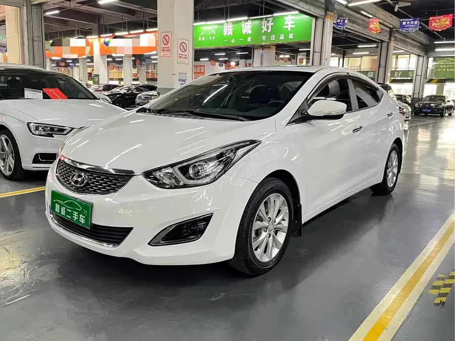 Hyundai Elantra