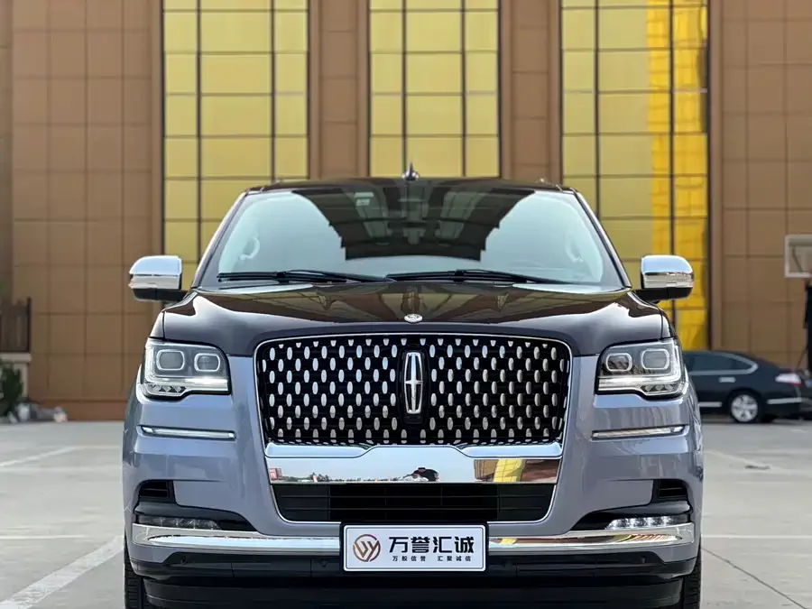 Lincoln Navigator One