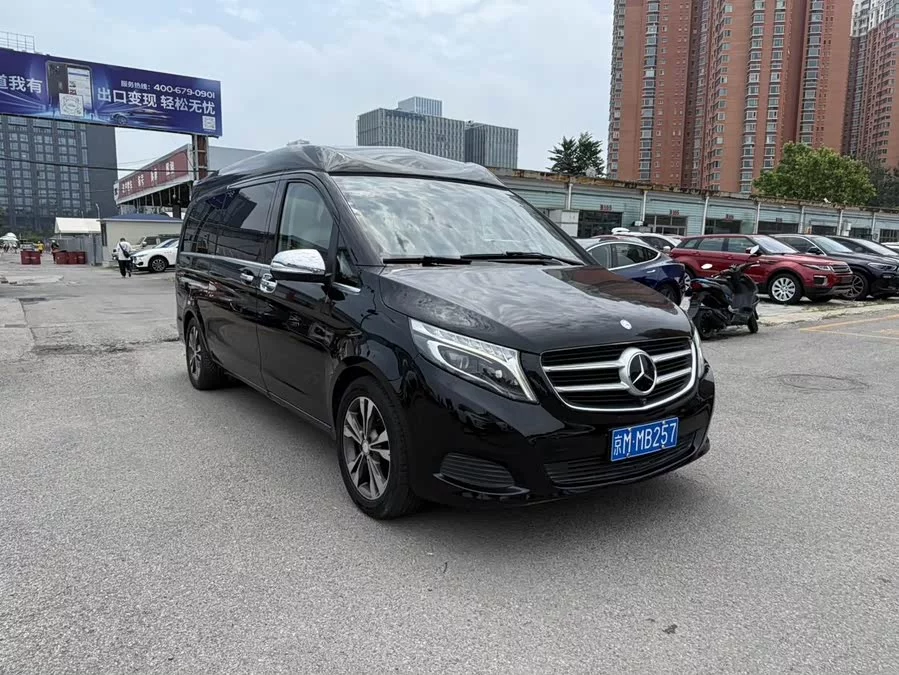 Mercedes Benz Class V