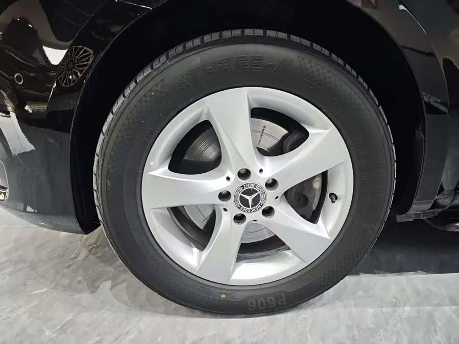 Mercedes Benz Vito