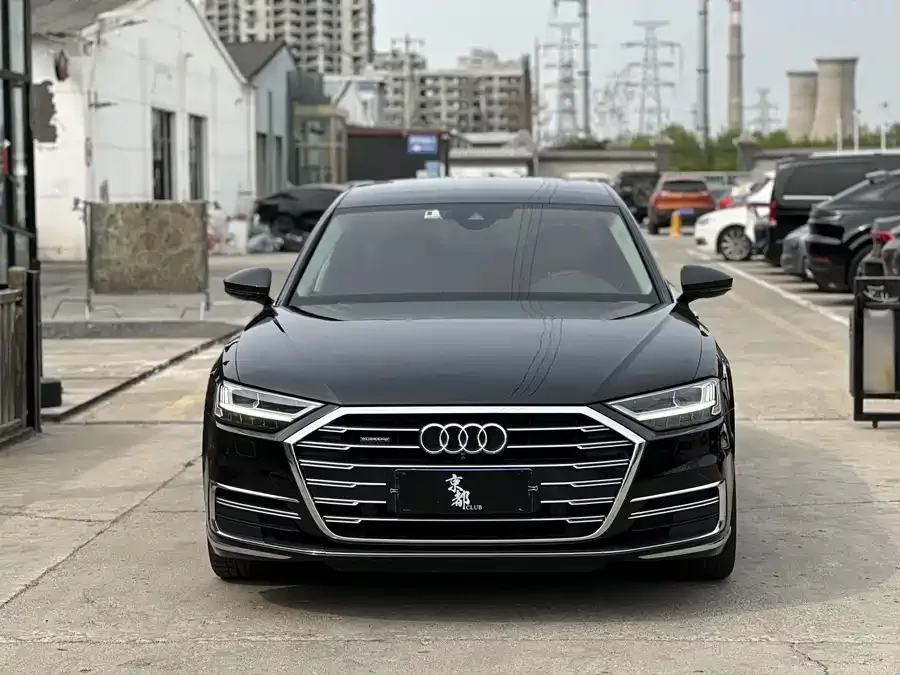 Audi A8