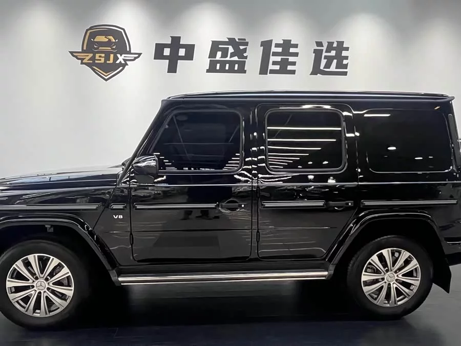 Mercedes Benz G-rated