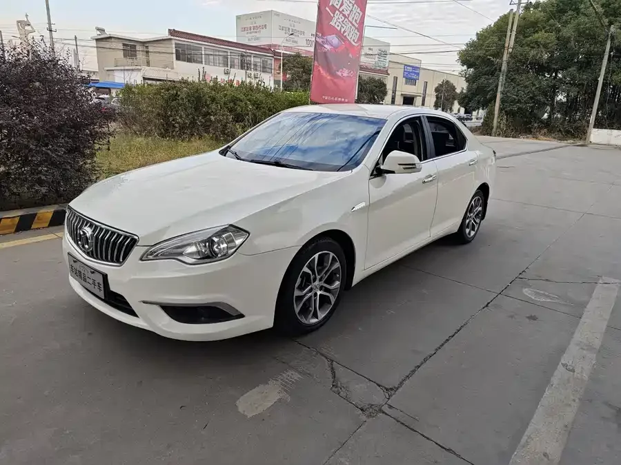 BAIC Saab D70
