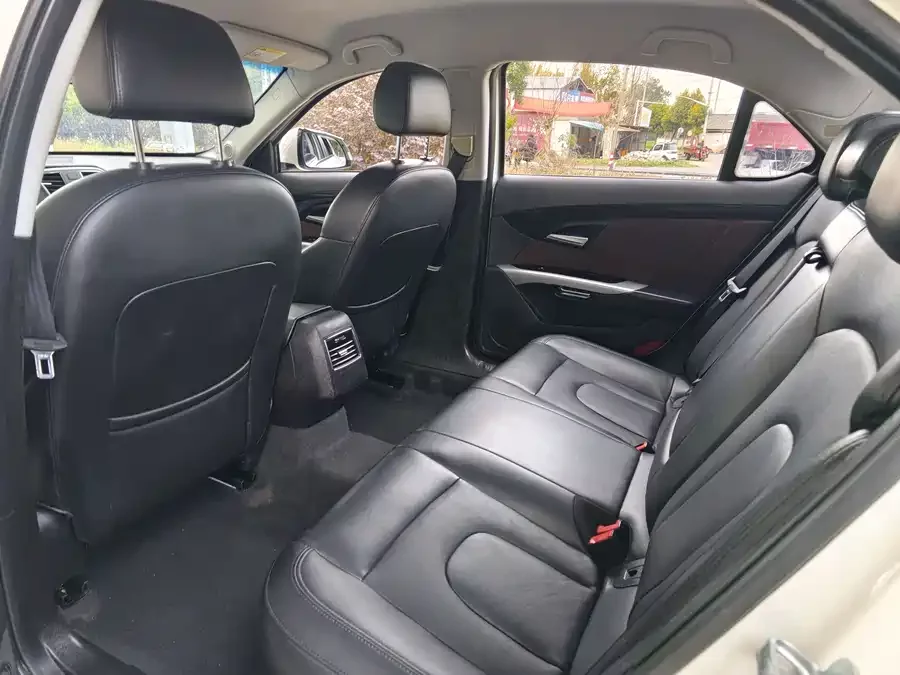 BAIC Saab D70