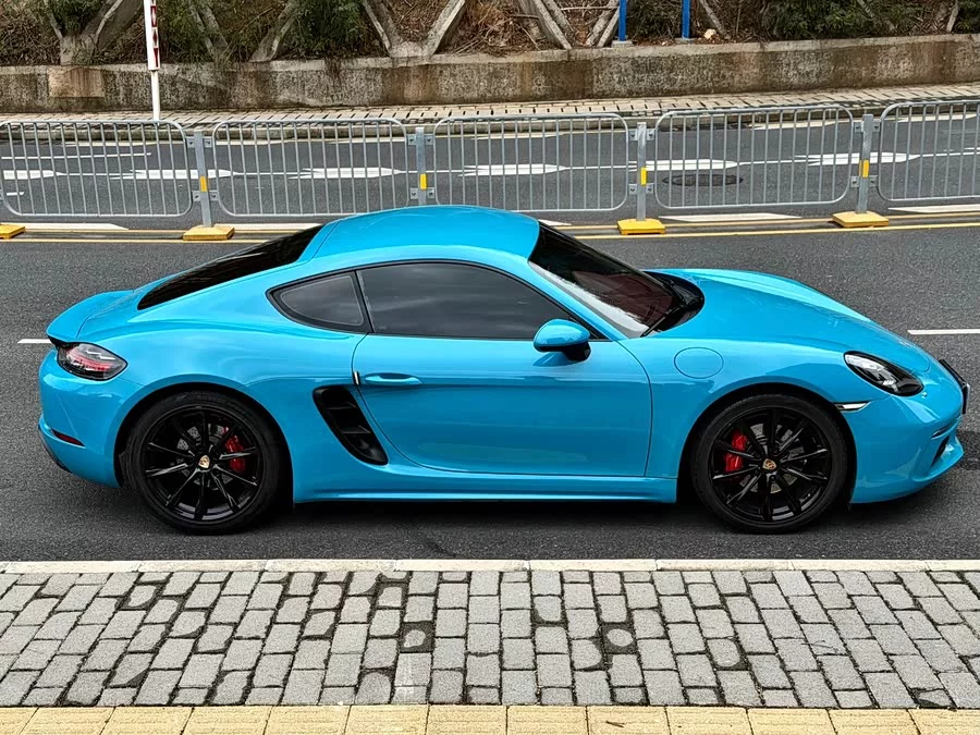 Porsche 718