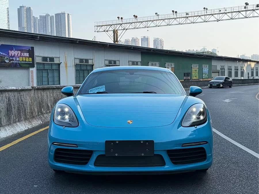 Porsche 718