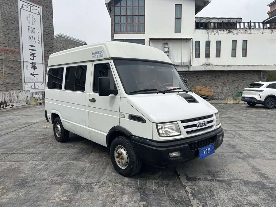 Iveco proud