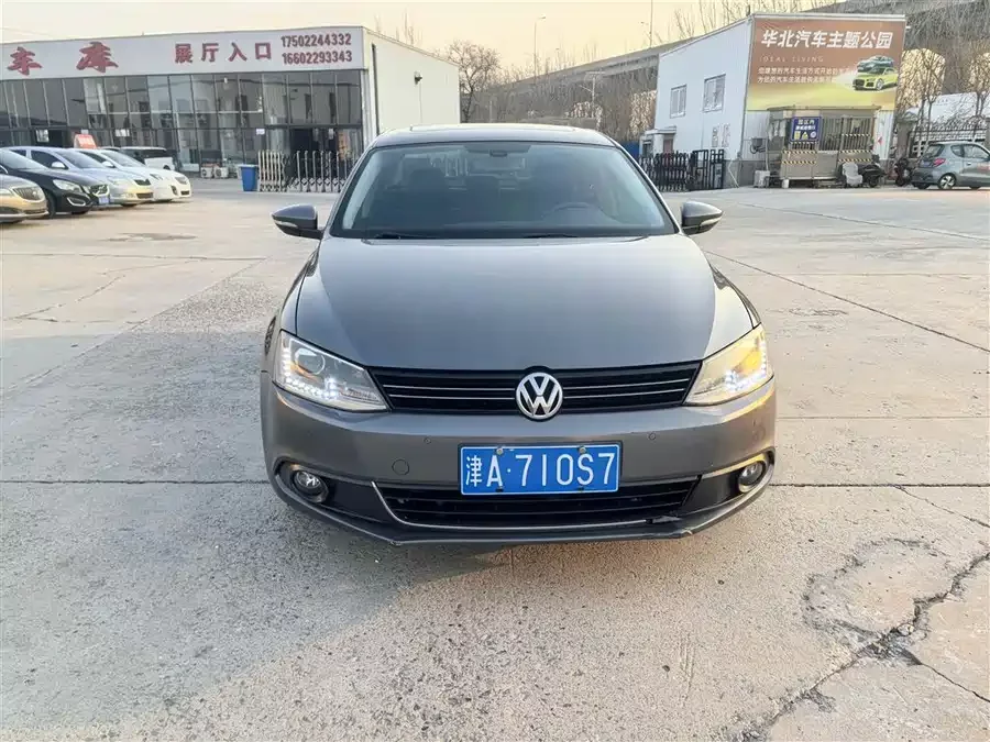 Volkswagen Sagitar