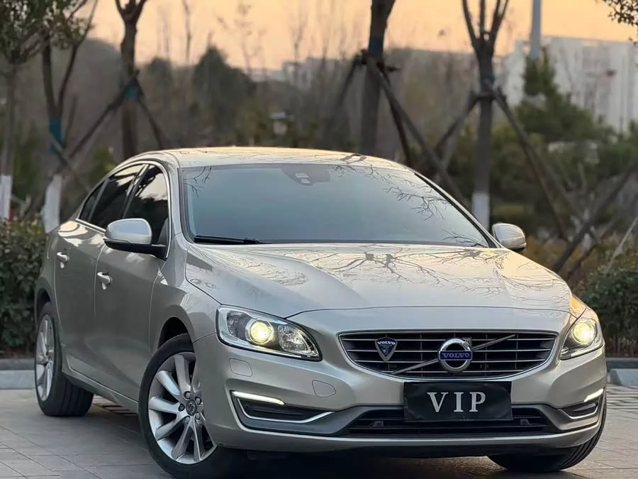 Volvo S60