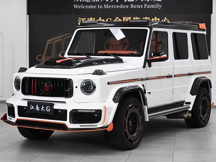 Mercedes Benz G-rated