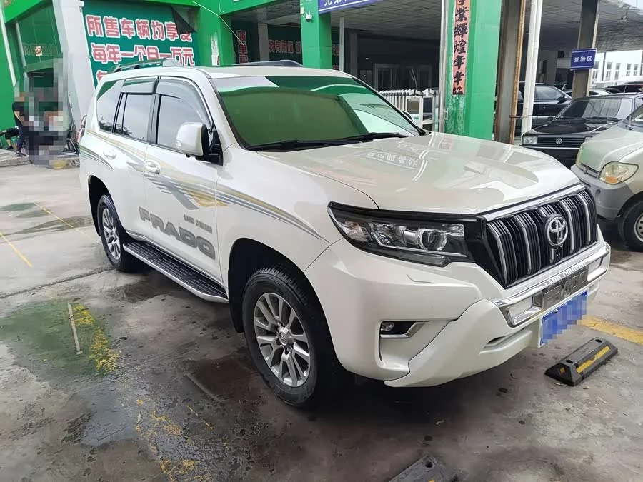 Toyota Prado