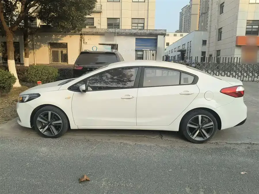 Kia K3