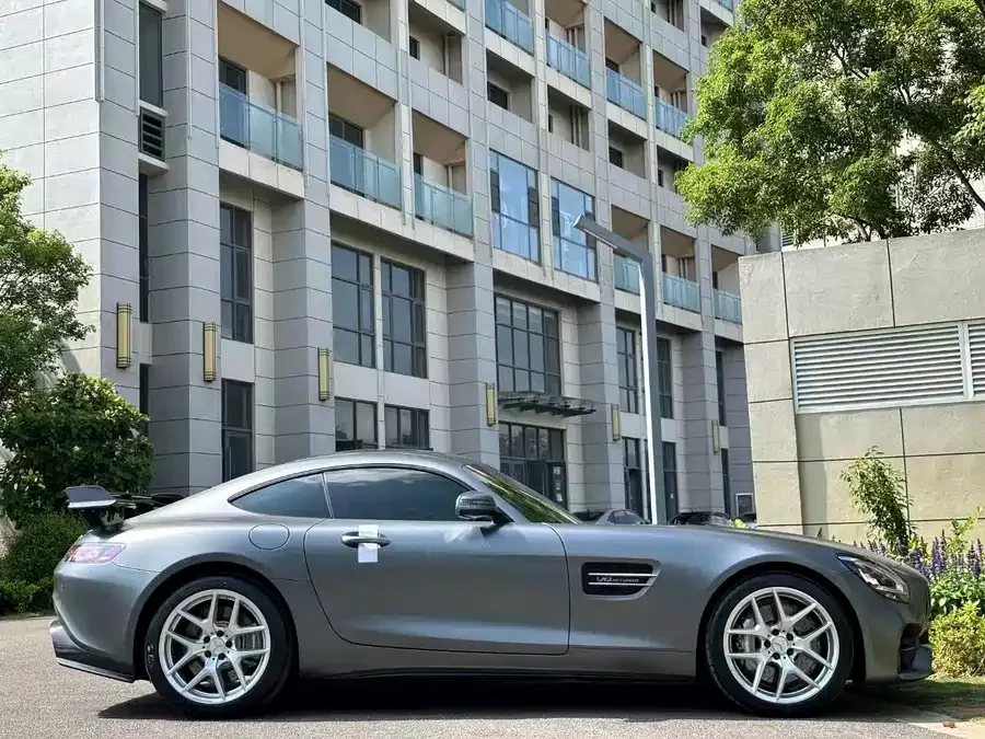 Mercedes Benz AMG GT