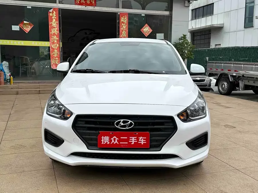 Hyundai Rena