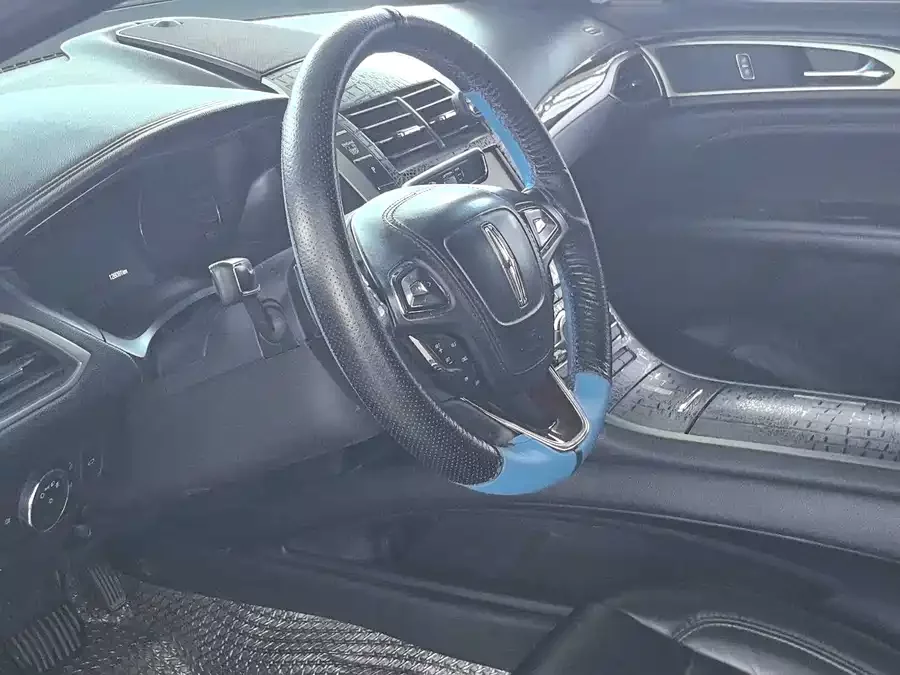 Lincoln MKZ
