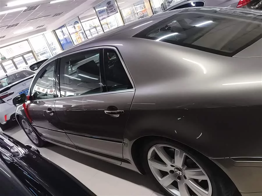 Volkswagen Phaeton / Phideon