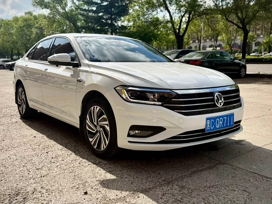 Volkswagen Sagitar