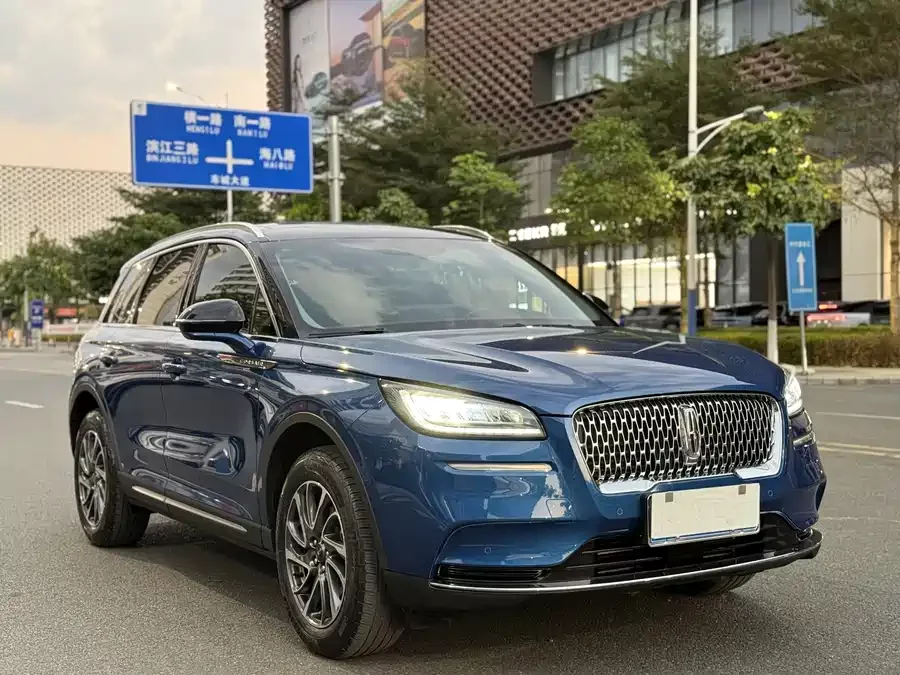 Lincoln Adventurer