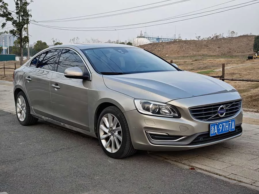 Volvo S60