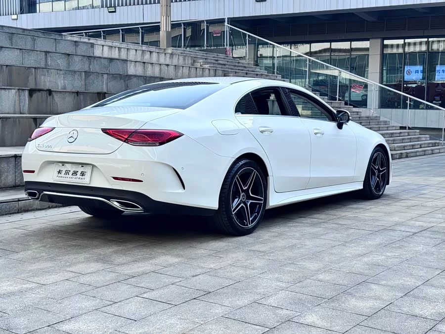 Mercedes Benz CLS