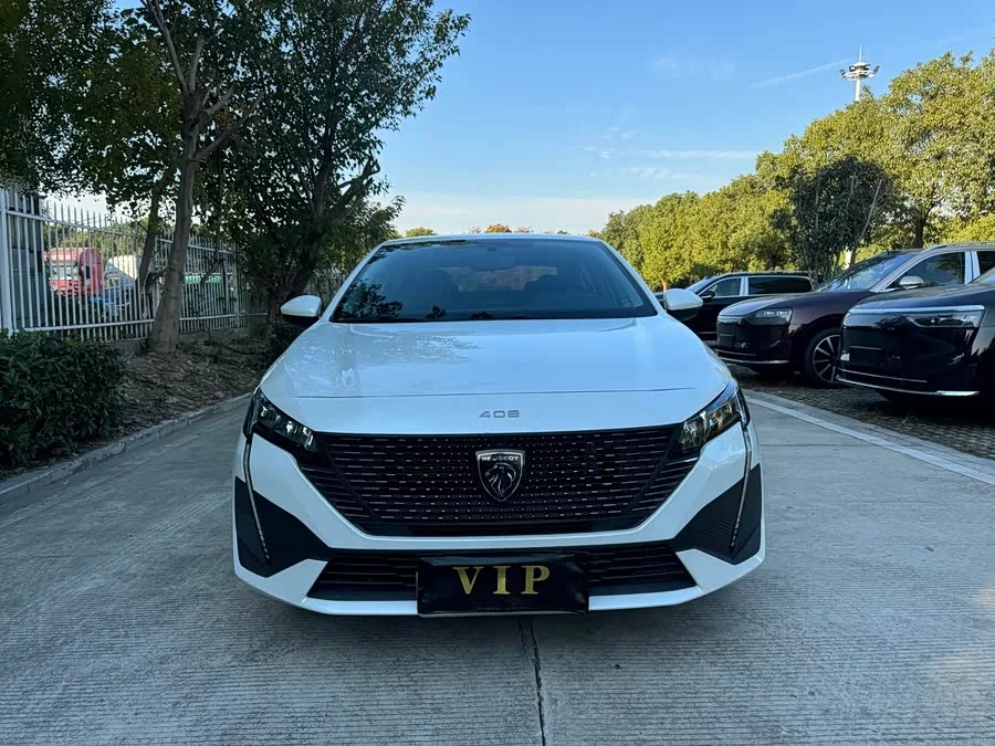 Peugeot 408