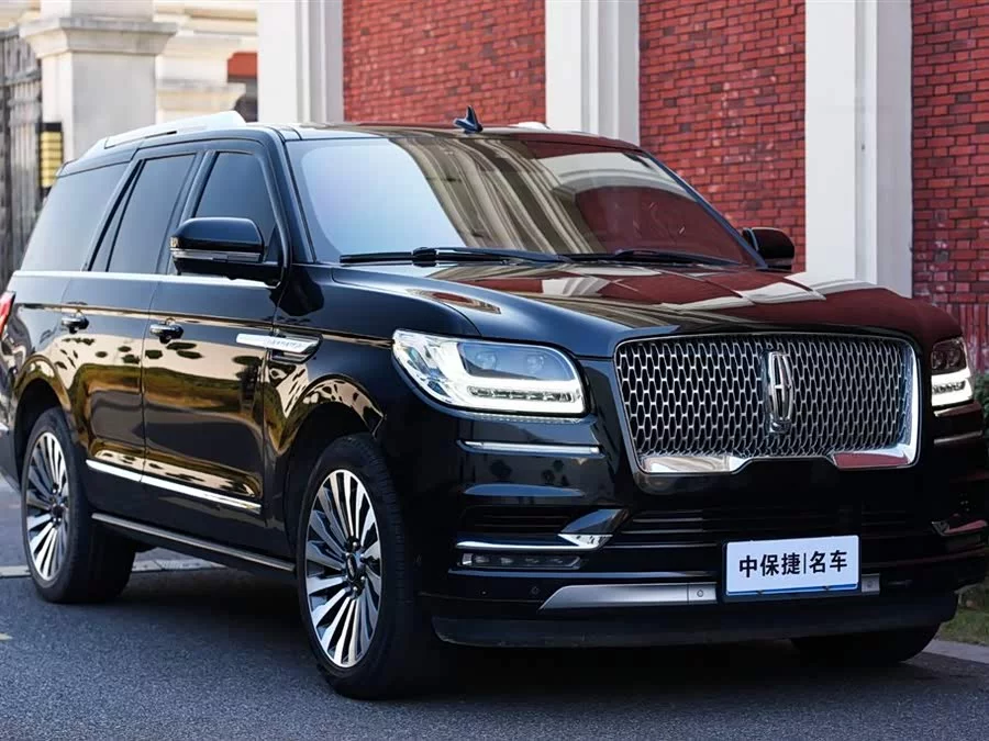 Lincoln Navigator
