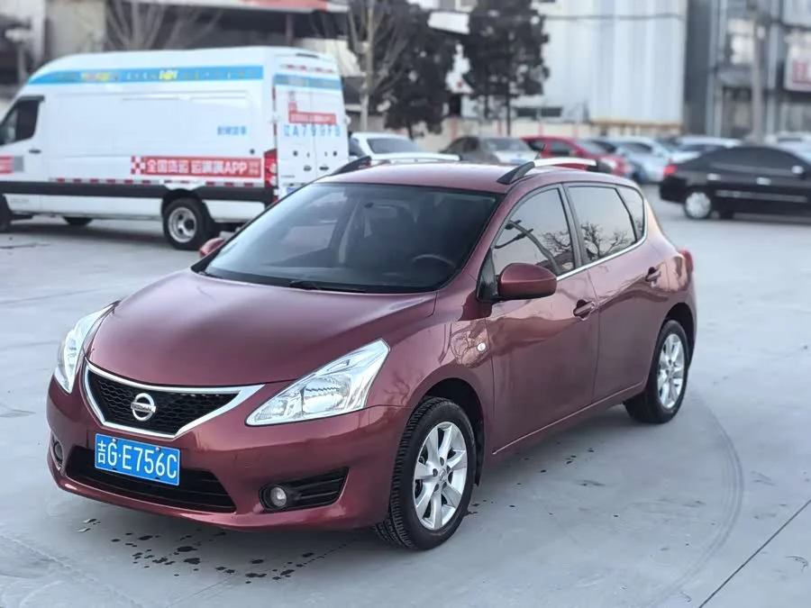 Nissan Tiida
