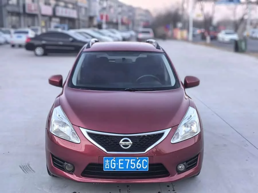 Nissan Tiida
