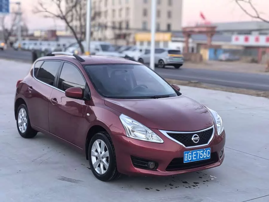Nissan Tiida