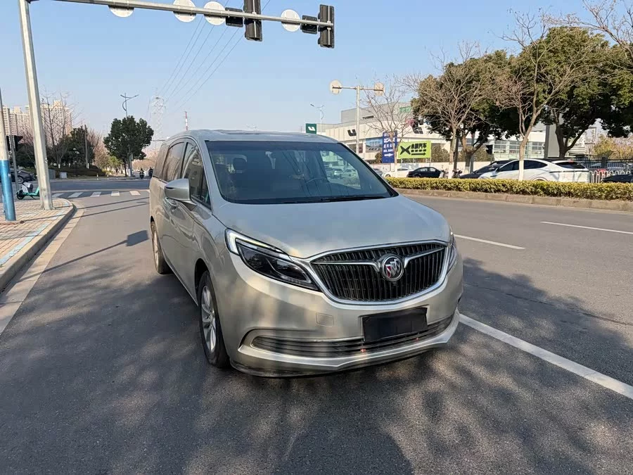 Buick GL8