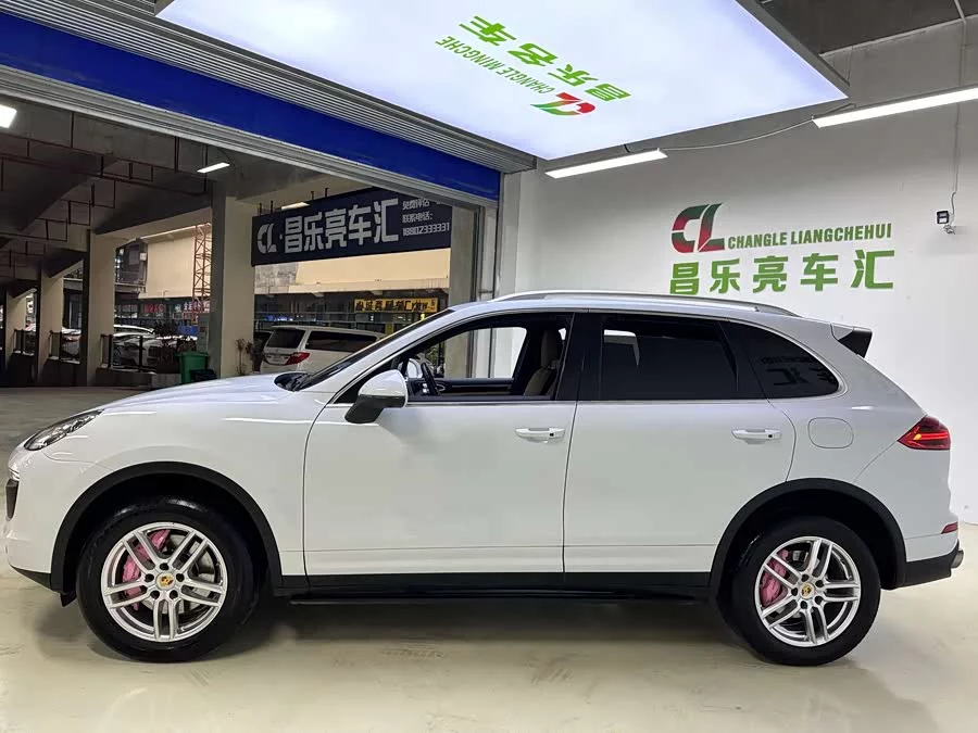 Porsche Cayenne New Energy