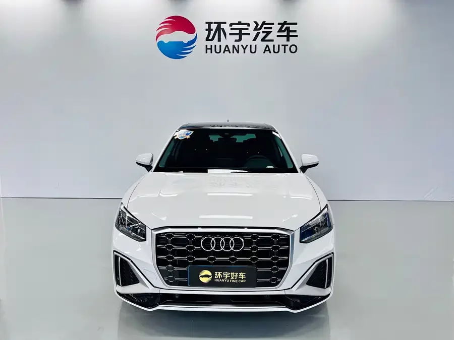 Audi Q2L