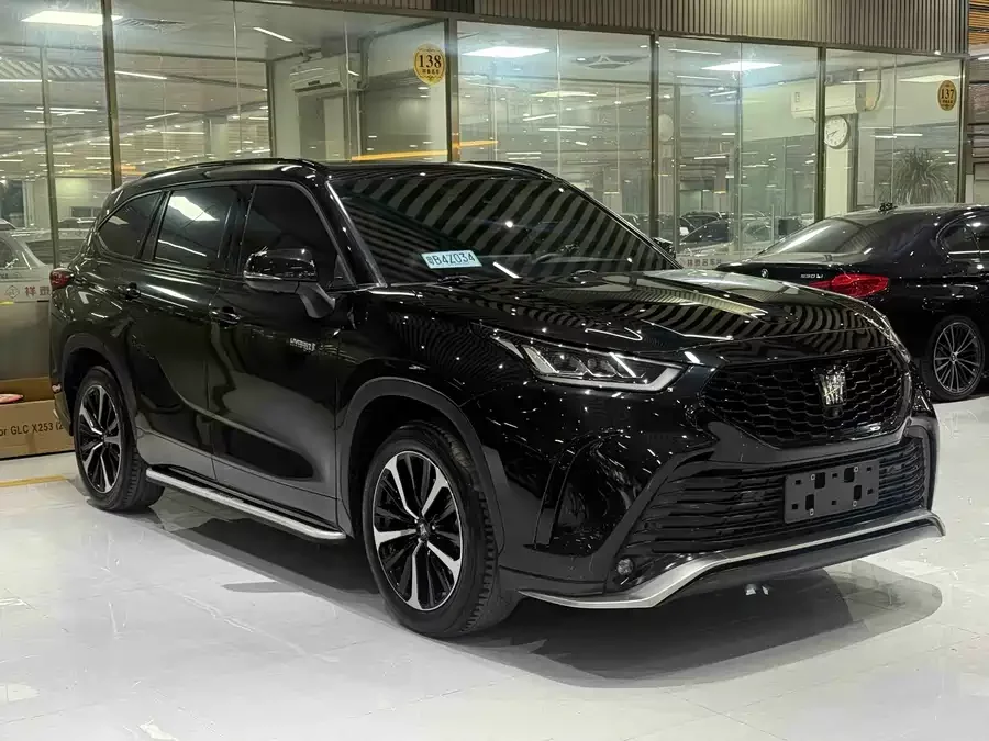 Toyota Crown Land